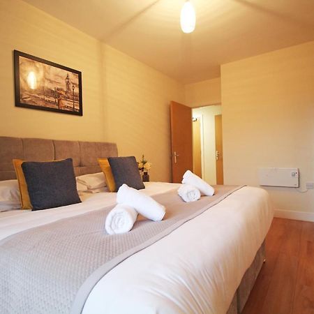 Canal Side Apartment In Chester Exterior photo
